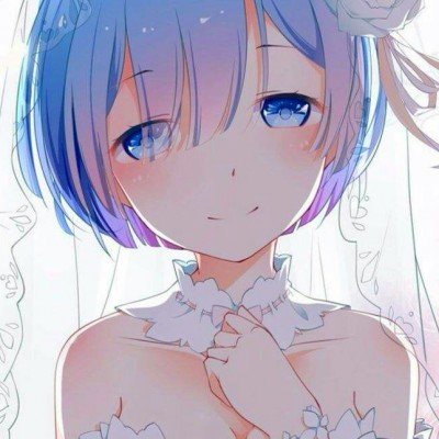 老人烧杨絮险些点着全村
